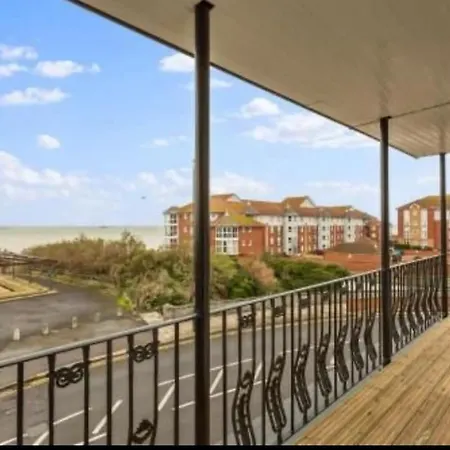 Stunning Sea View Spacious Apartment With Free Parking In Margate Exterior photo