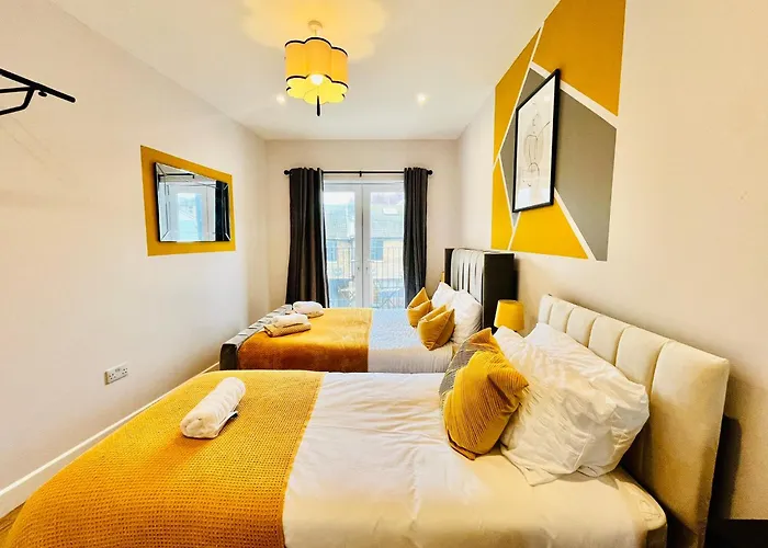 Stunning Sea View Spacious Apartment With Free Parking In Margate