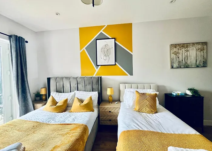 Stunning Sea View Spacious Apartment With Free Parking In Margate